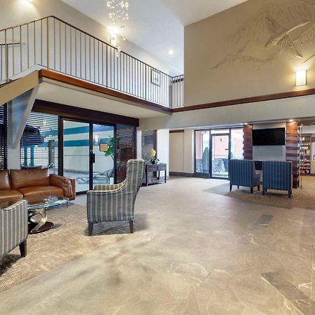 Best Western Plus City Centre Inn Эдмонтон Экстерьер фото
