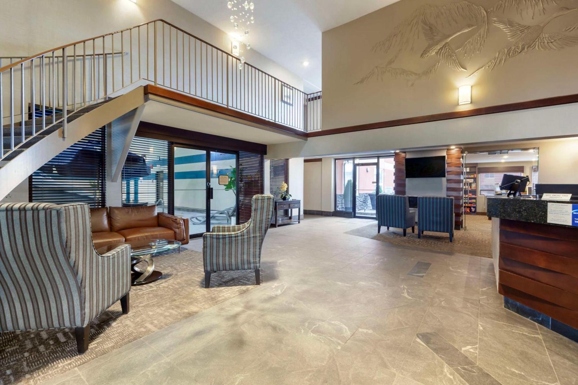 Best Western Plus City Centre Inn Эдмонтон Экстерьер фото