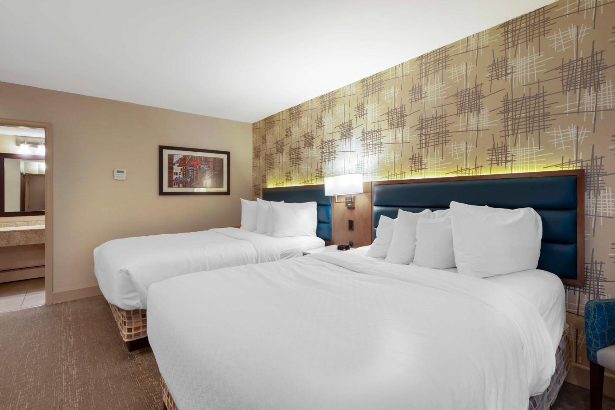Best Western Plus City Centre Inn Эдмонтон Экстерьер фото