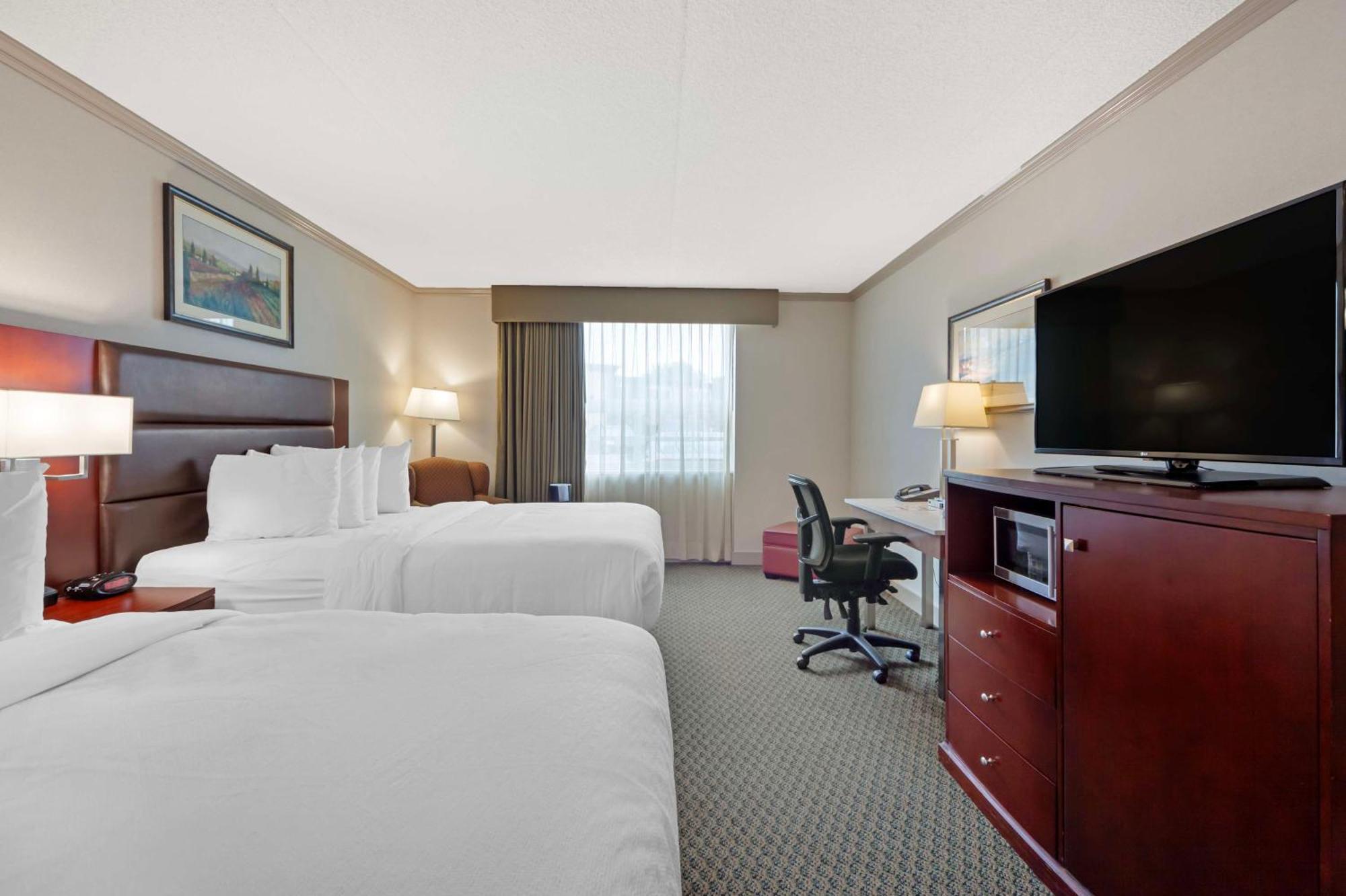 Best Western Plus City Centre Inn Эдмонтон Экстерьер фото