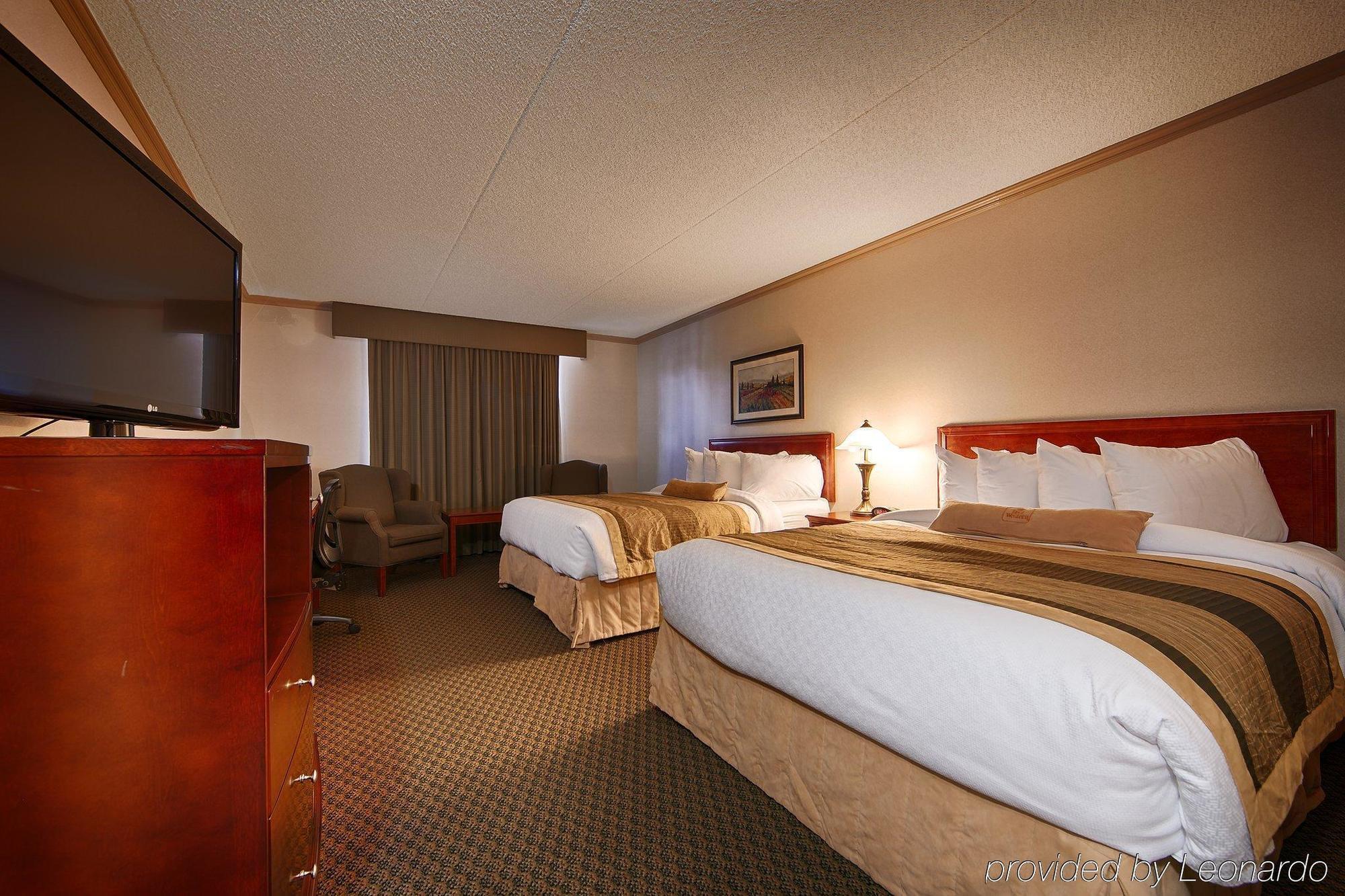 Best Western Plus City Centre Inn Эдмонтон Экстерьер фото